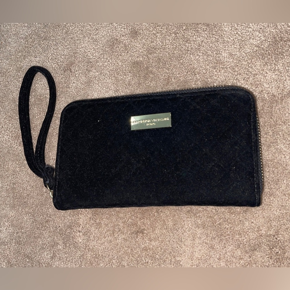 Wallet with Built-In Charger